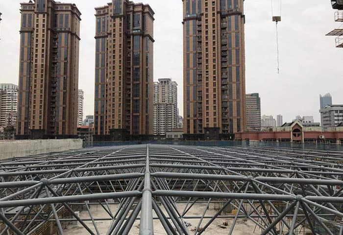 江都看台网架